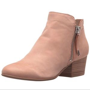 Dolce Vita Blush Gertie Ankle Boots NWOT Size 7.5